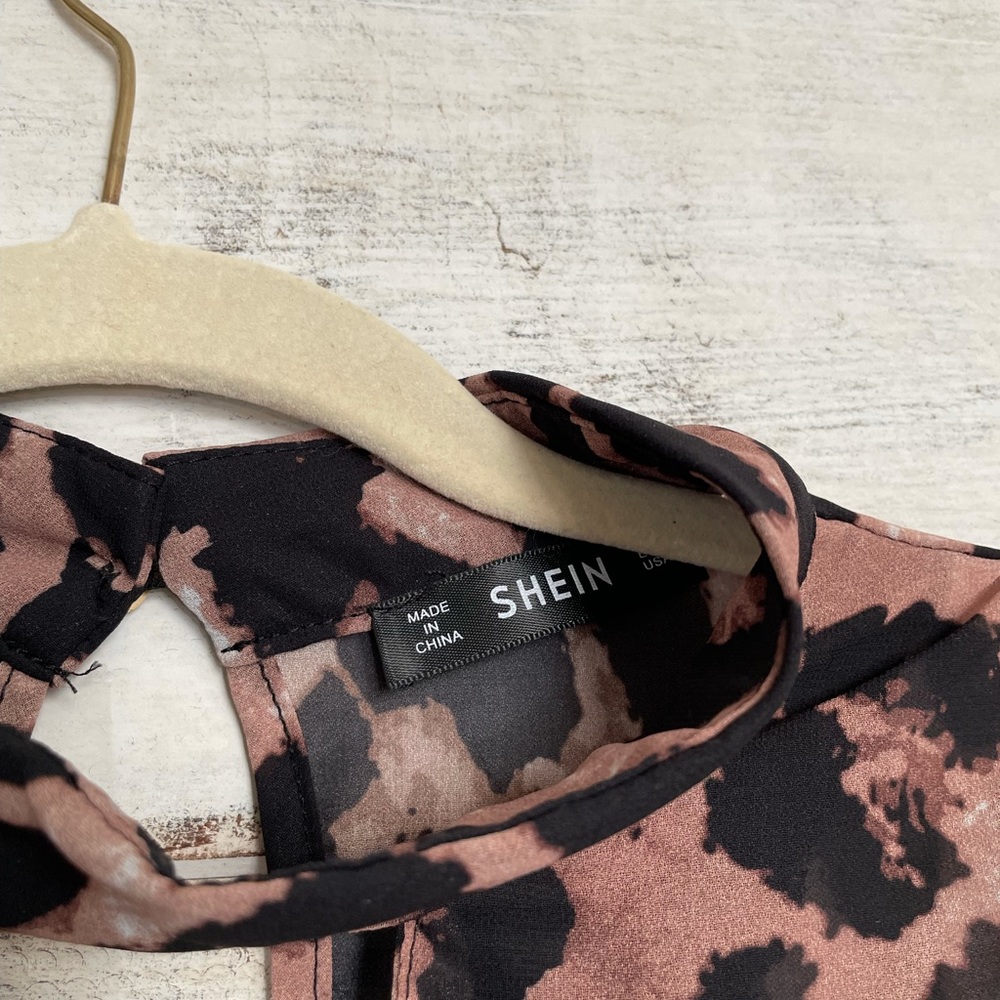 NWOT ✨SHEIN Blouse✨ - Picture 4 of 5